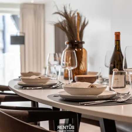 Newport 3 - Comfortable Luxury Near The Sea * ニーウポールト