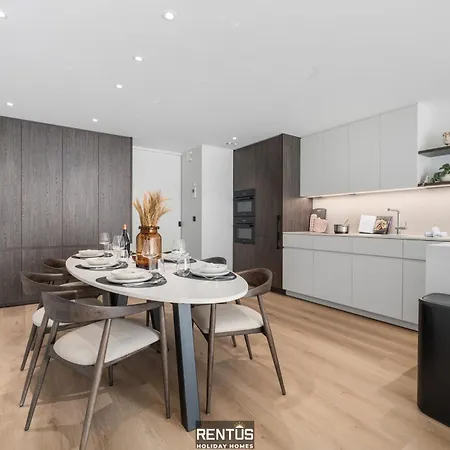 Newport 3 - Comfortable Luxury Near The Sea Apartamento *